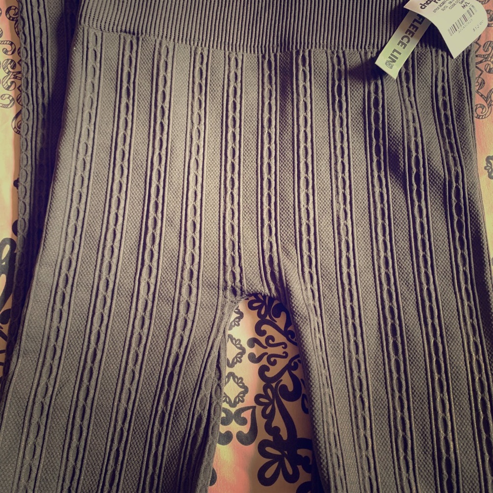 NWT Charlotte Russe fleece lined leggings sz M/L